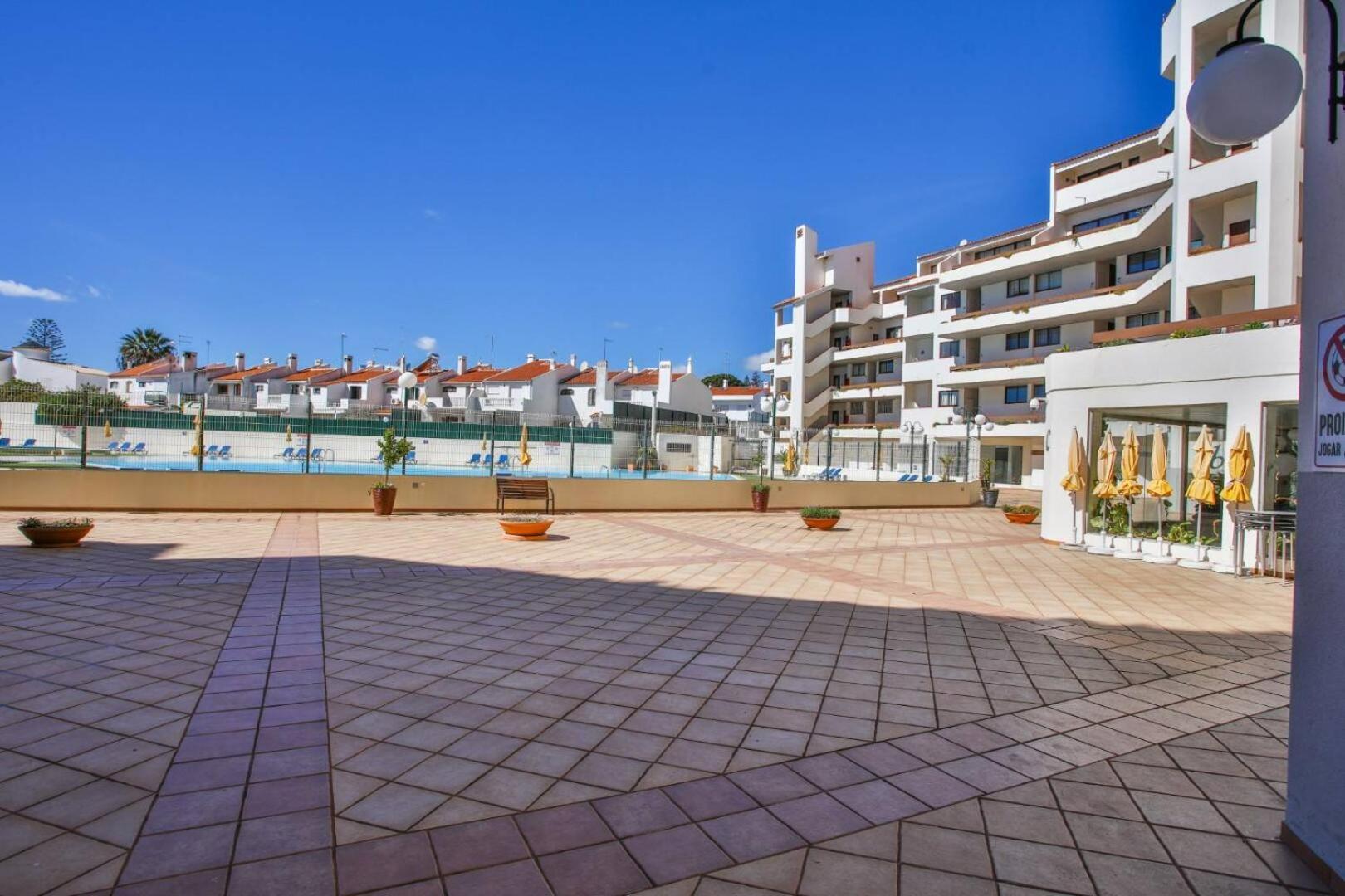 Luxe Condo With Pool, Airco And Seaview Balcony - Go4Portugal - Albufeira Dış mekan fotoğraf